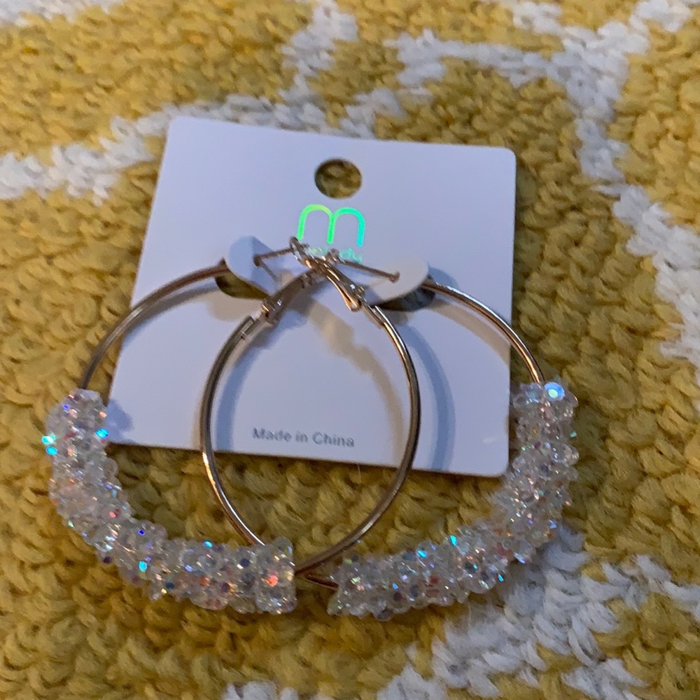 Hooped earrings